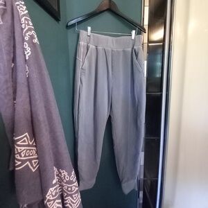 Eddie Bauer Women's Joggers SZ L